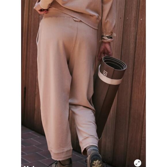 FP Movement x Hatch Maternity Intercept Sweatpants Size Medium Desert Sand Cozy - Picture 5 of 13